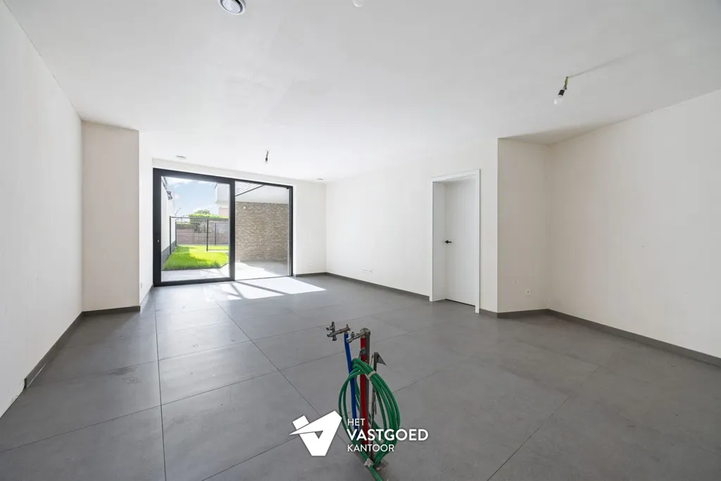 Soggiorno - Ground Floor Apartment with Terrace in Central Location