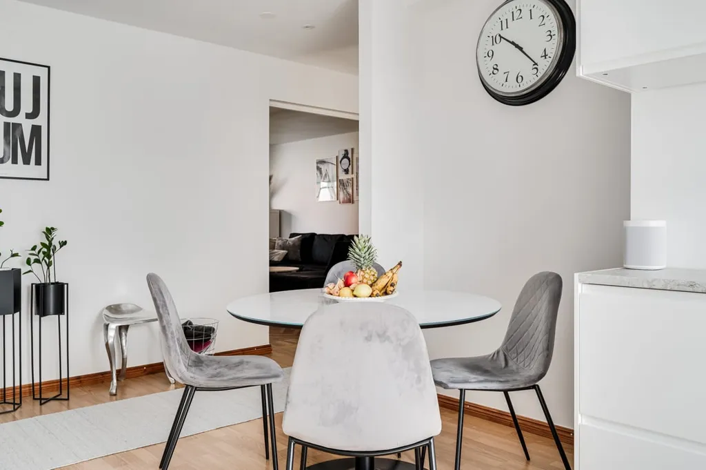 Söögituba - Modern Flat with Social Spaces near Nature in Stockholm