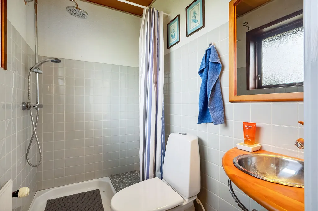 Bagni - Corner Villa with Garden in Toftlund