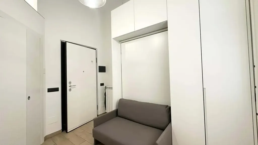 hallway_entrance