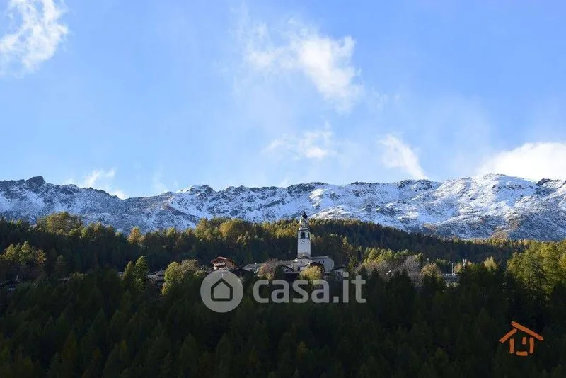 Newly Built Apartment with Balcony in Ayas