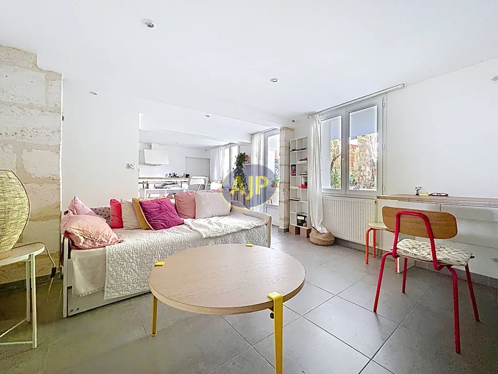 Soggiorno - Renovated 3-Bed Flat with Garden in Bordeaux