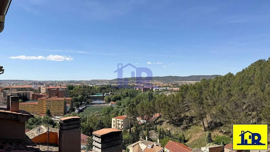 Balcony - Duplex with University Proximity in San Antón, Cuenca