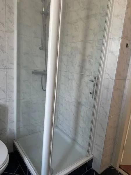 Salles de bain - Modern House with Balcony in Bergen Op Zoom