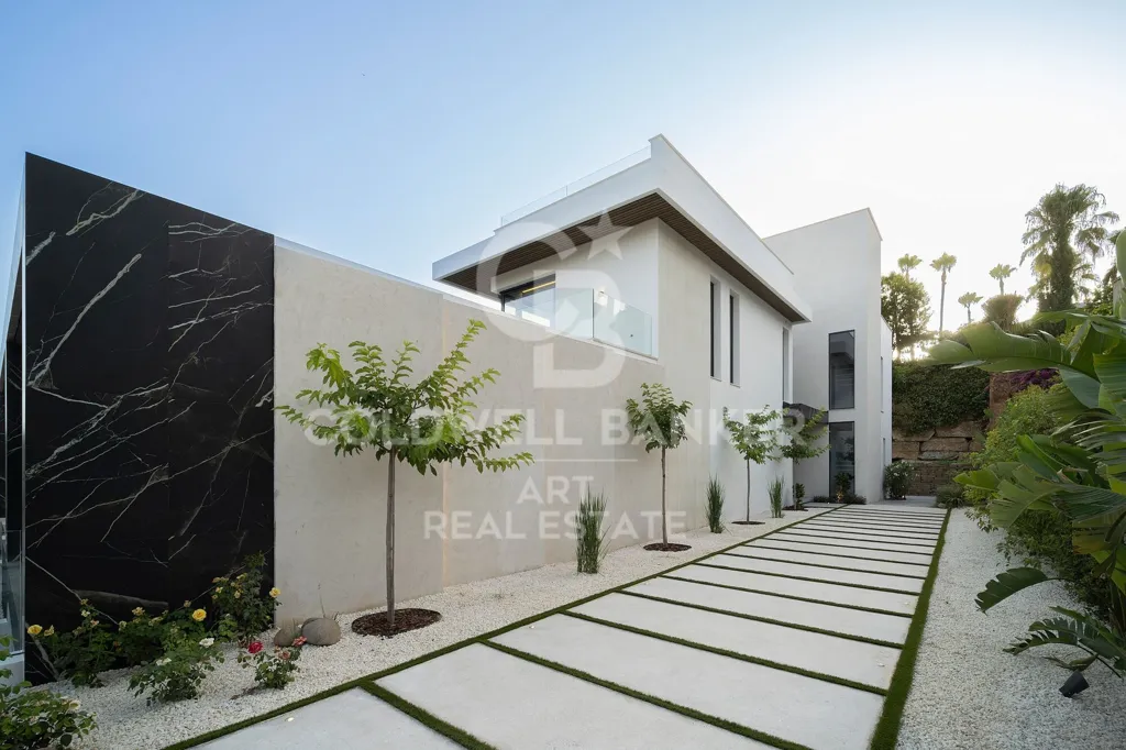Välivaade - Luxury Villa with Pool in Estepona
