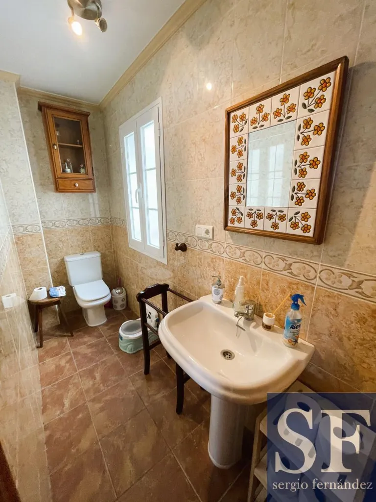 Salles de bain - Bright 3-Bedroom Apartment in Cómpeta
