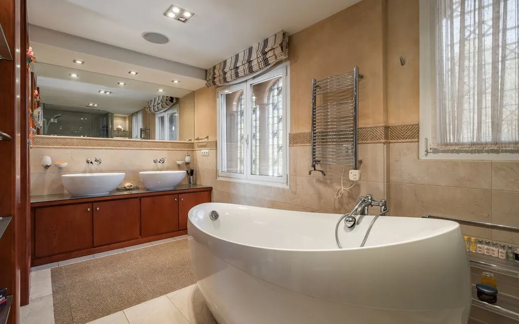 Salles de bain - Beachfront Villa with Pool in Estepona