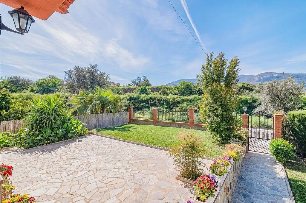 Jardin - Chalet with Pool and Terrace in Órgiva