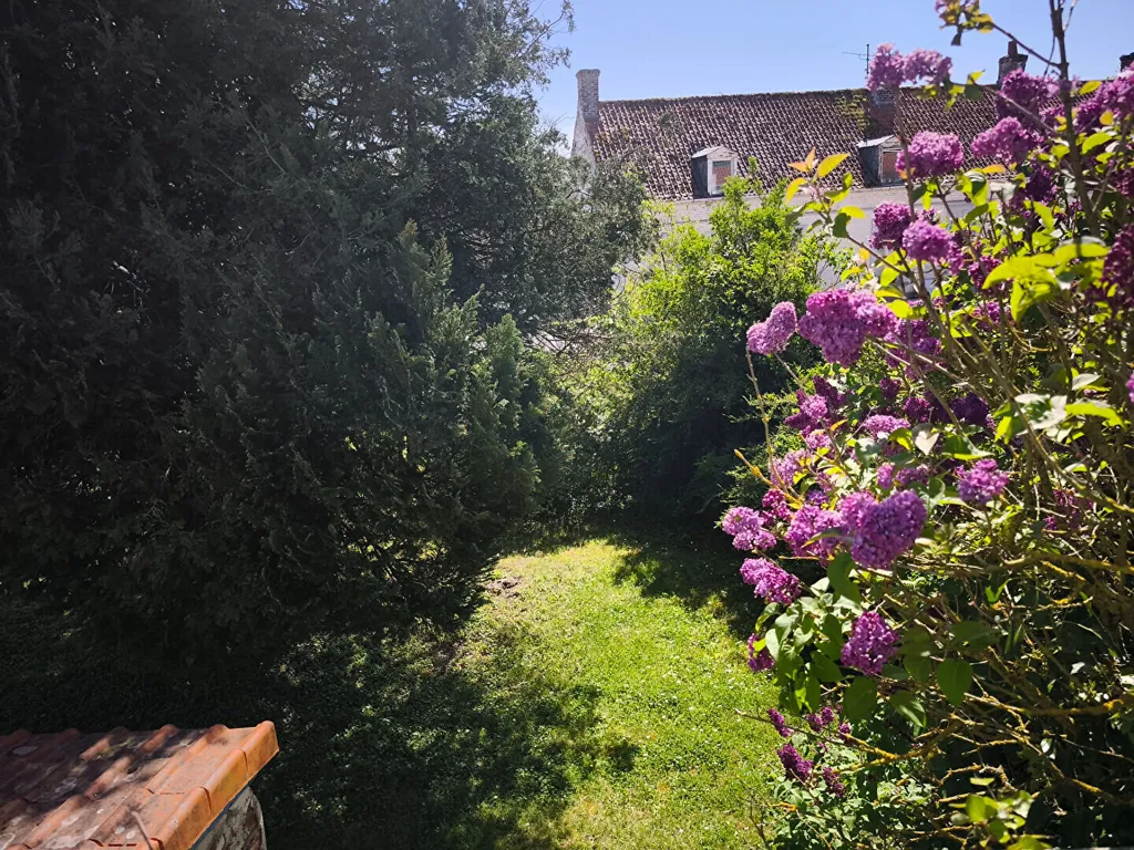 Aed - Longère with Garden near Calais