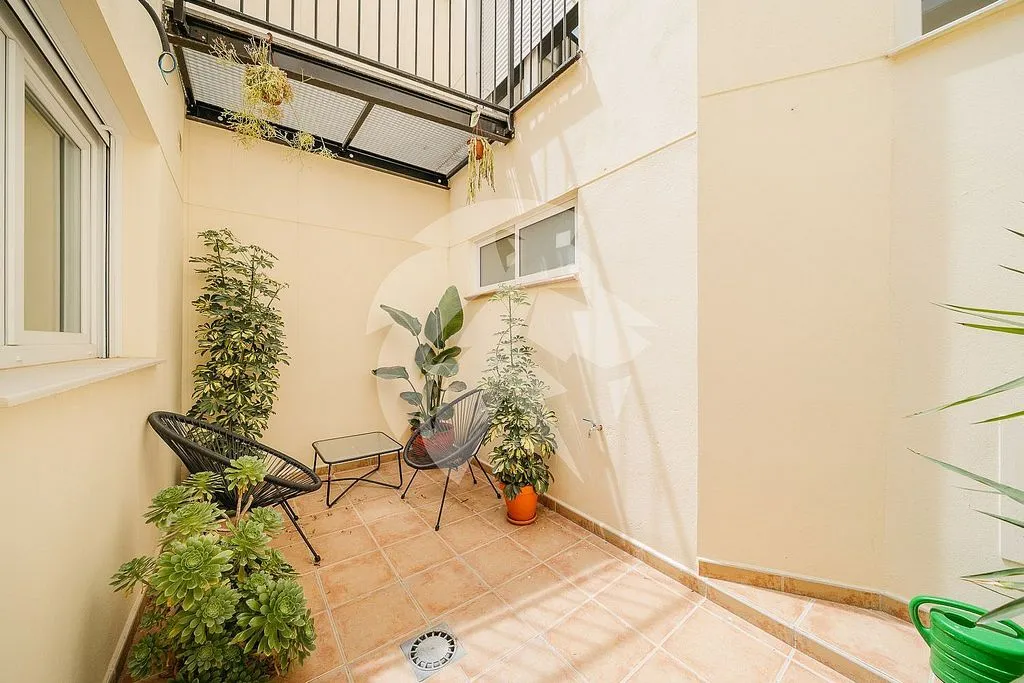 Aed - Apartment with Terrace in Carolinas Altas