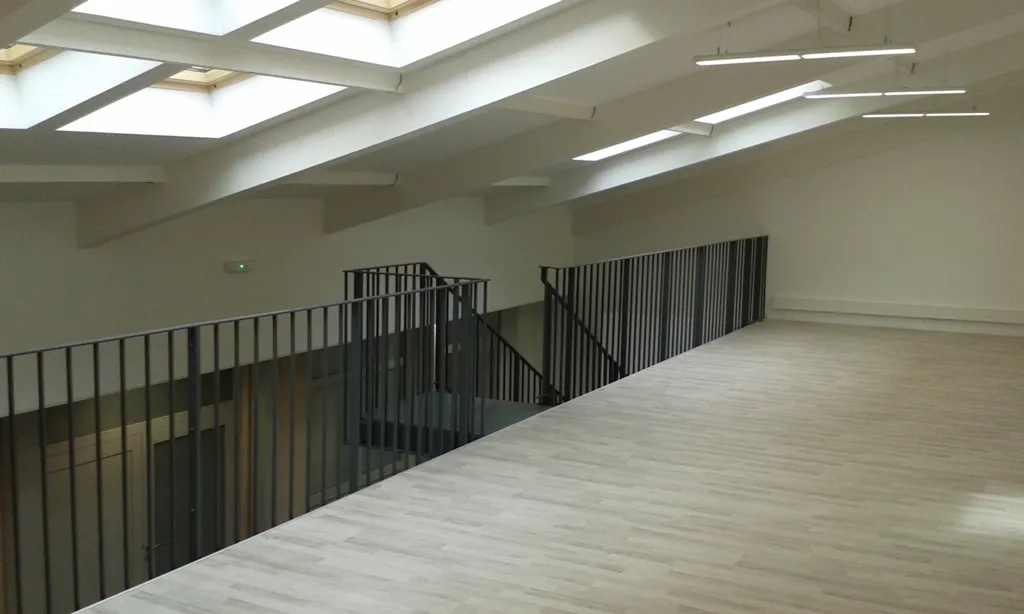 Pièces - Bureaux Atypiques avec Accès Métro à Lyon 3ème