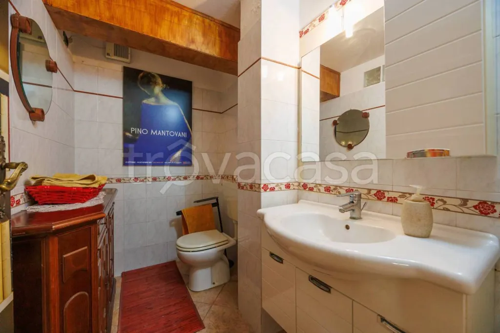 Vannitoad - Villa with Private Garden in Trofarello