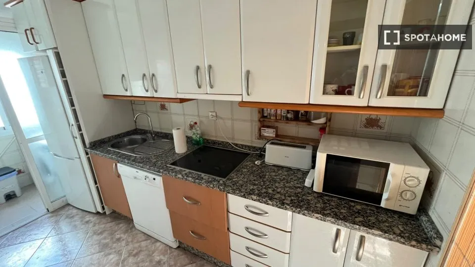 Cuisine - Aménagé Apartment with Balcony in Ribera, Córdoba