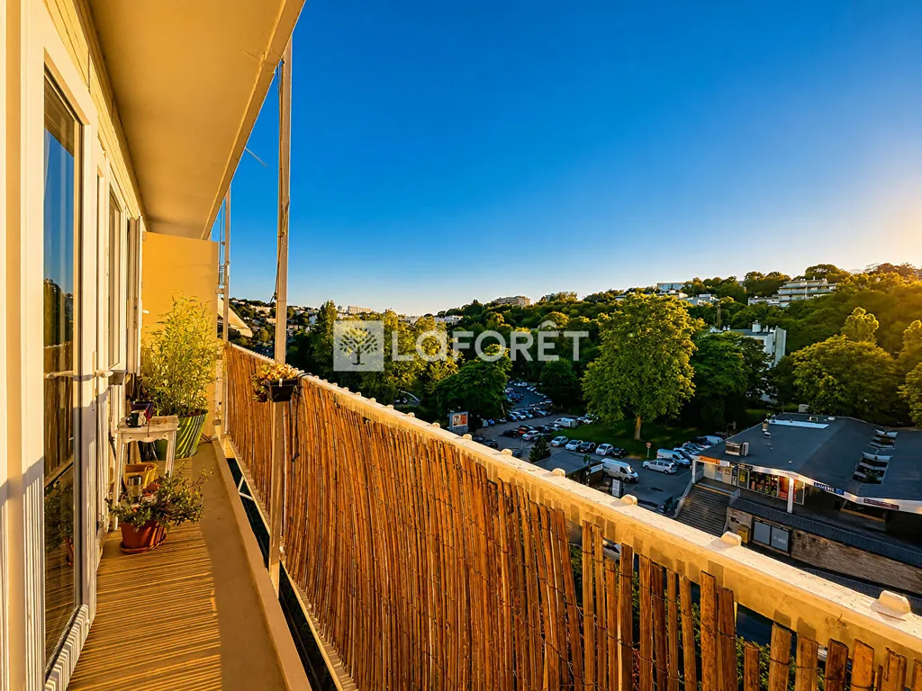 Balcon - Appartement Traversant avec Balcons au Pecq