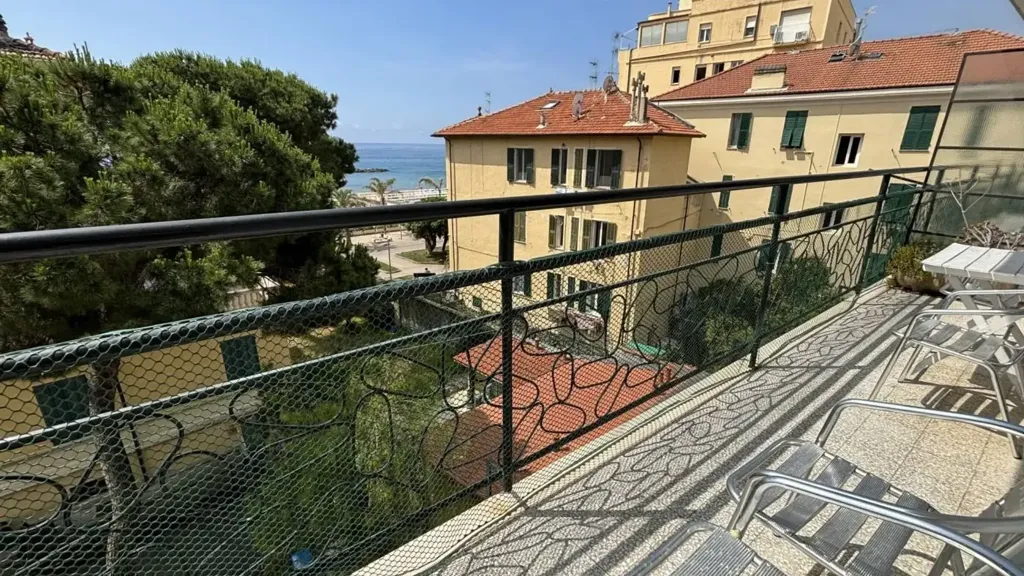 Balcon - Apartment with Sea View in Taggia