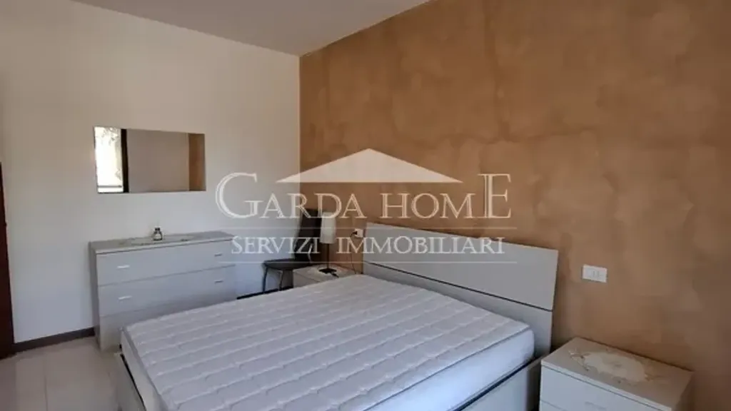 Magamistoad - Bright Trilocale with Balcony in Lonato