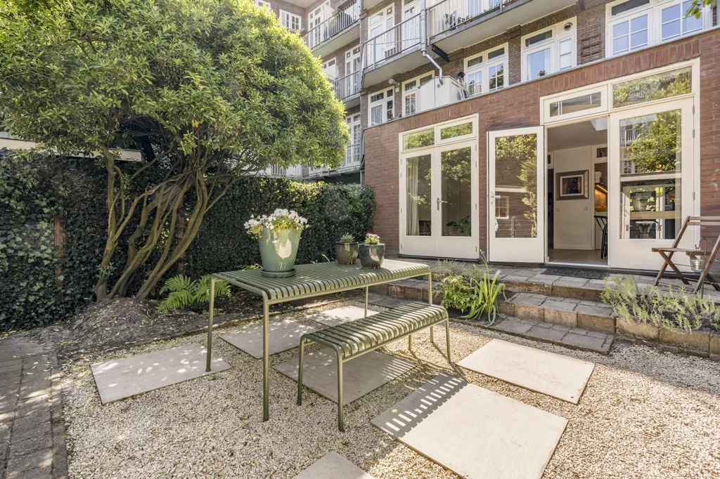 Terrasse - Renovated Ground Floor Flat with Water View in Amsterdam