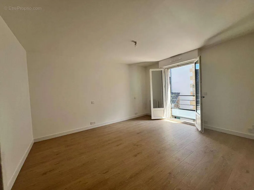 Pièces - Appartement T3 Rénové au Centre Historique d'Auray