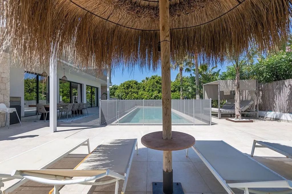 Bassein - Modern Villa with Pool in Sa Torre