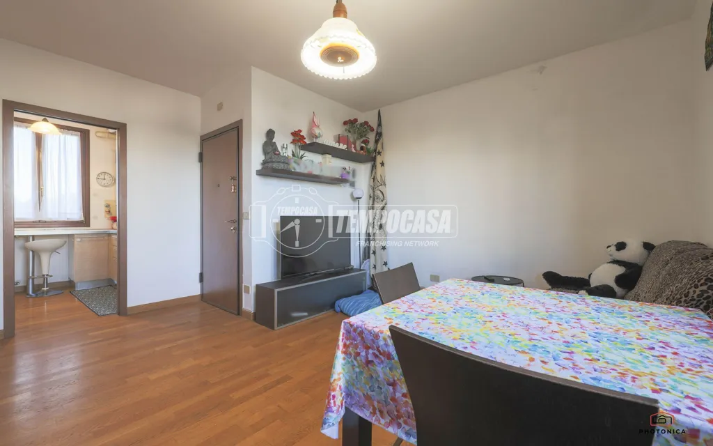 Séjour - Modernised Two-Bedroom Flat with Balcony in Bologna