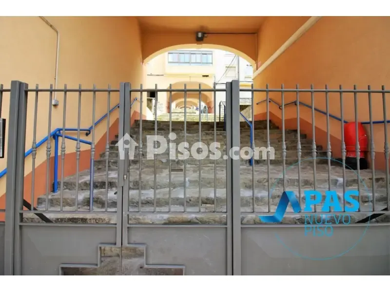 Rooms - Central Flat with South-Facing Balcony in Santander