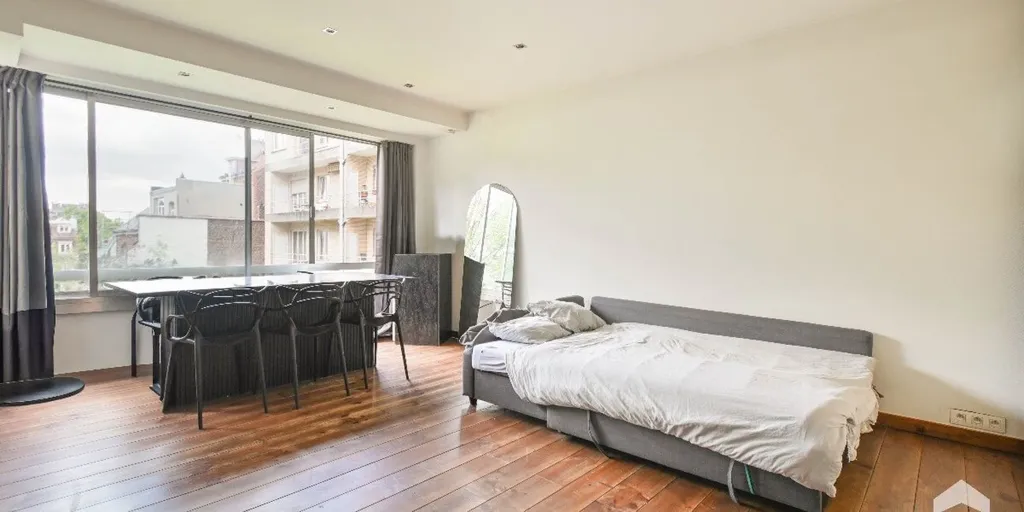 Chambres - Studio avec Salle de Nuit à Ukkel, Près du Ter Kamerenbos