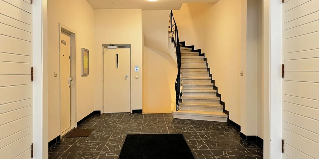 Esik - Renovated Apartment with Terrace near Citadelpark, Ghent
