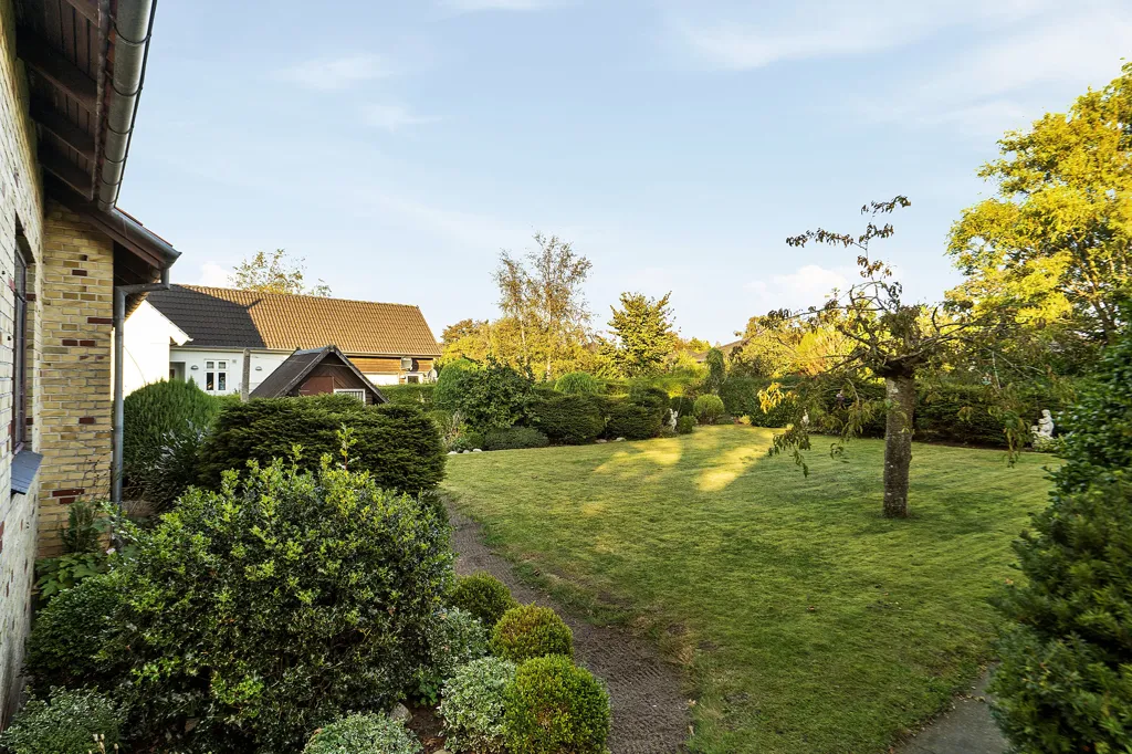 Jardin - Charming Villa with Garden in Vinderup Centre
