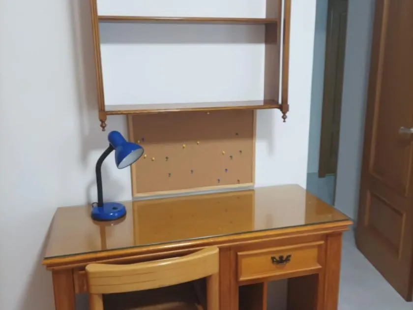 Bureau - Student Flat with Terrace in Granada Centre