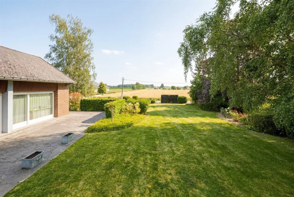 Aed - Characterful House with Large Garden in Herne