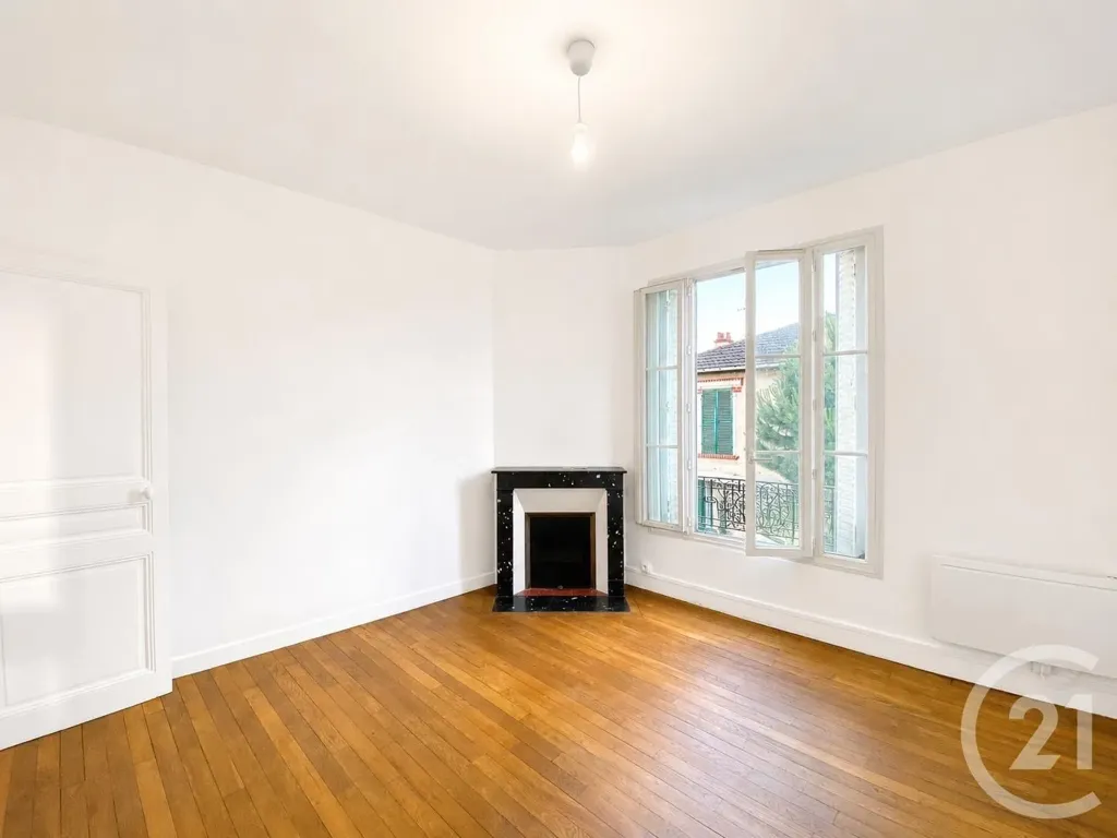 Toad - Refurbished 2-Bed Flat in Les Pavillons-sous-Bois