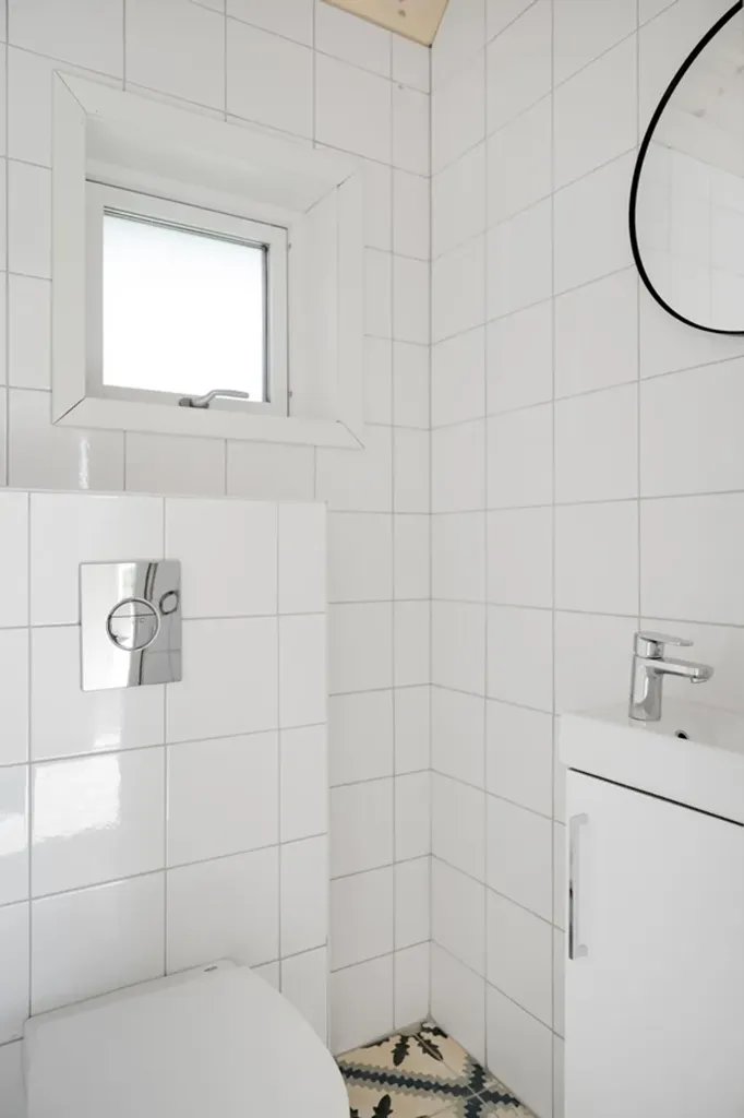 Vannitoad - One-Storey Villa with Loft in Scania