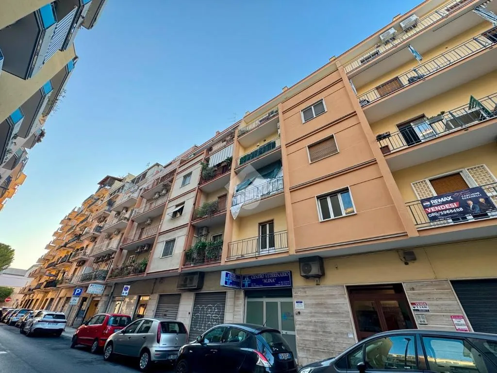 Extérieur - 3-Bedroom Apartment with Balcony in Bari