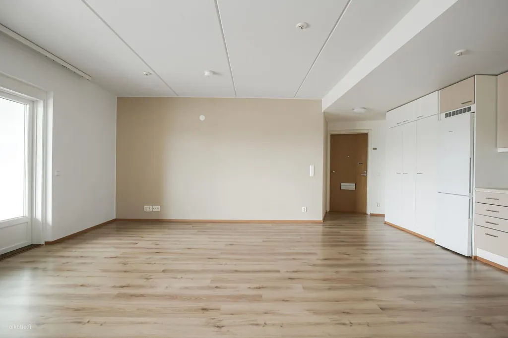 Elutuba - Bright Apartment with Balcony in Espoo