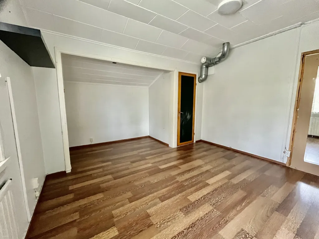 Pièces - Detached House with Sauna in Malmi, Helsinki