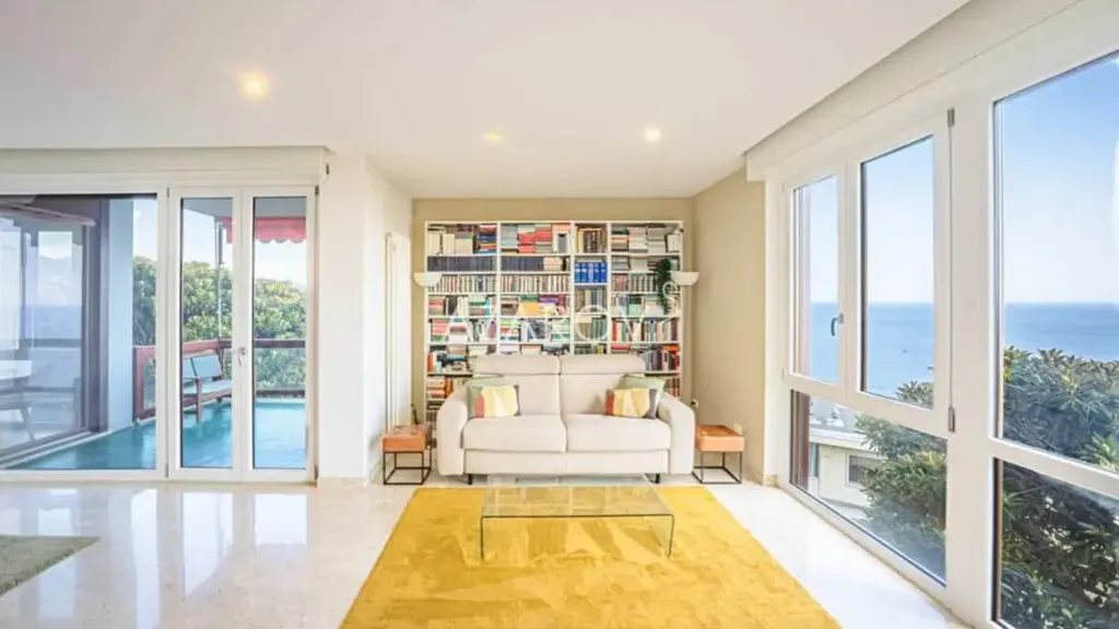 Séjour - Luxury Triplex with Sea View in Sanremo