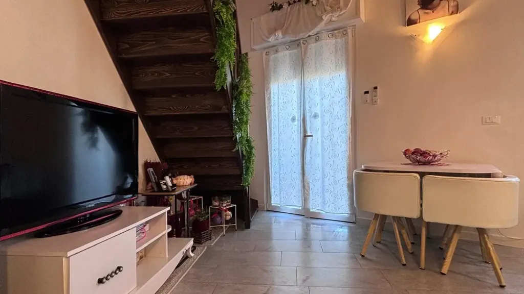 Elutuba - Studio with Pool in Sirmione