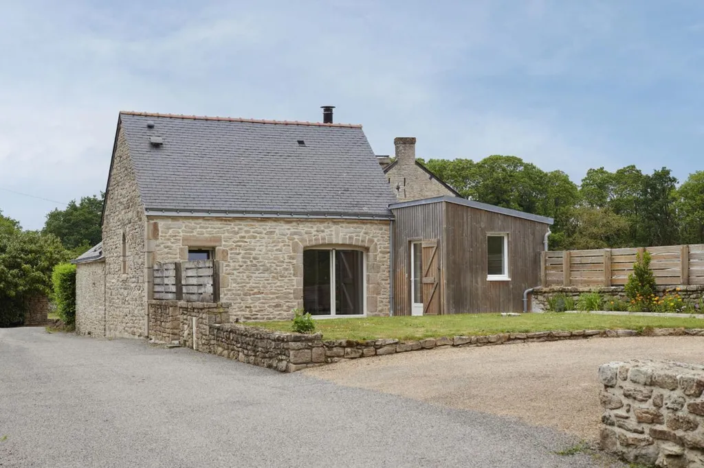 Välivaade - Rustic Stone House with Pool in Countryside