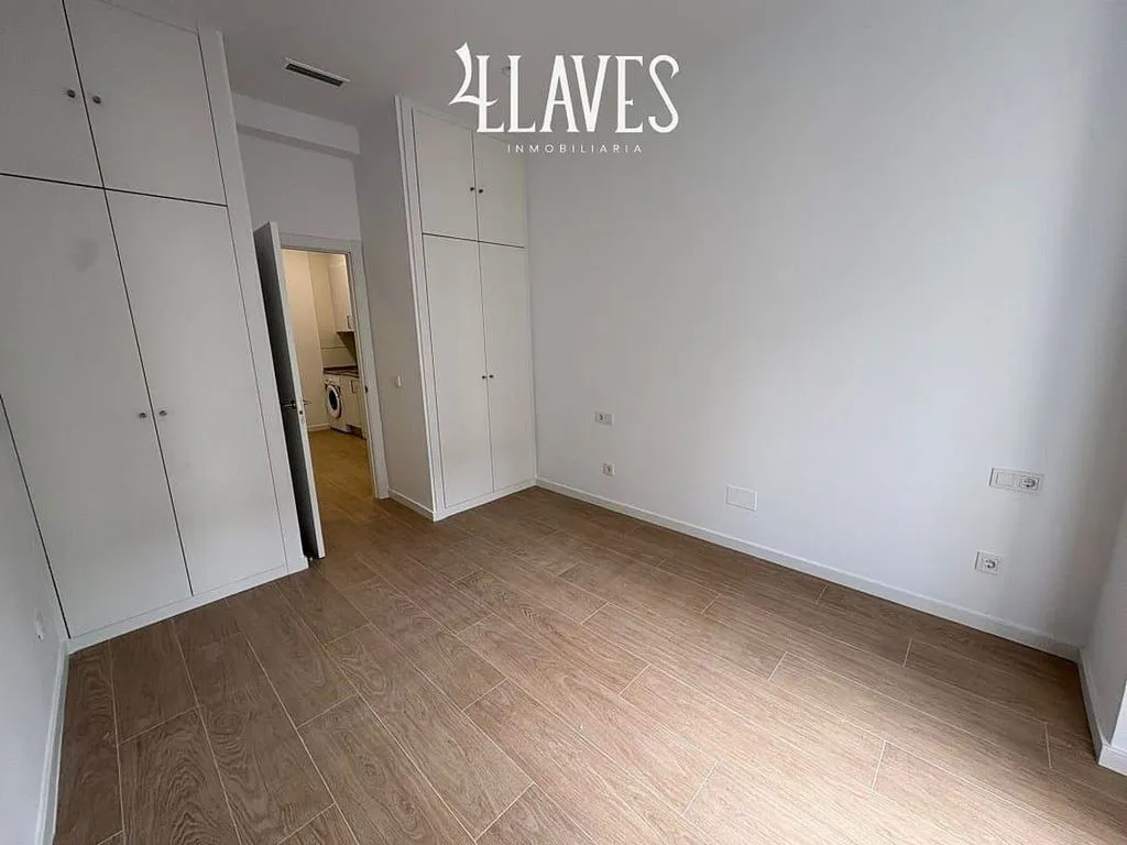Magamistoad - Modernised Flat with Balcony in Atocha
