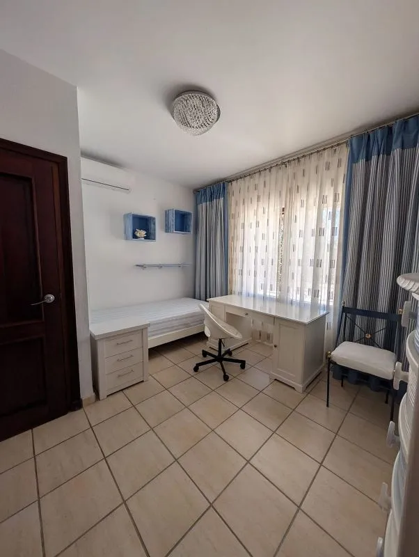 Bedrooms - Chalet with Pool and Terrace in Las Gardenias
