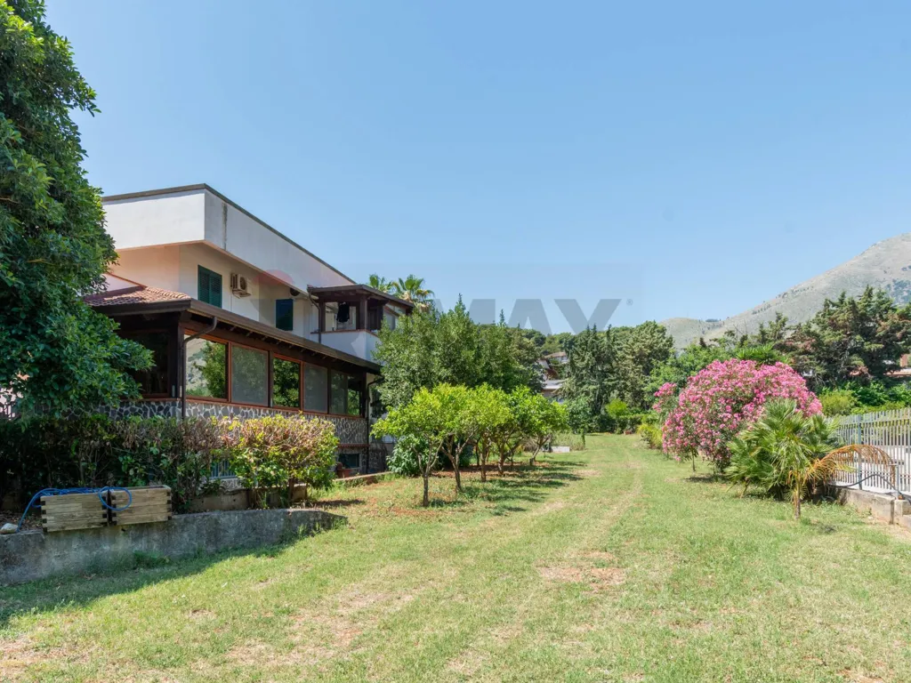 Aed - Single Villa with Pool in Palermo