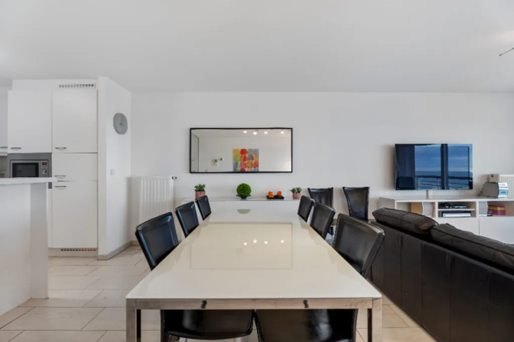 Sala da pranzo - Light-Filled Apartment with Sea View in Digue Centre