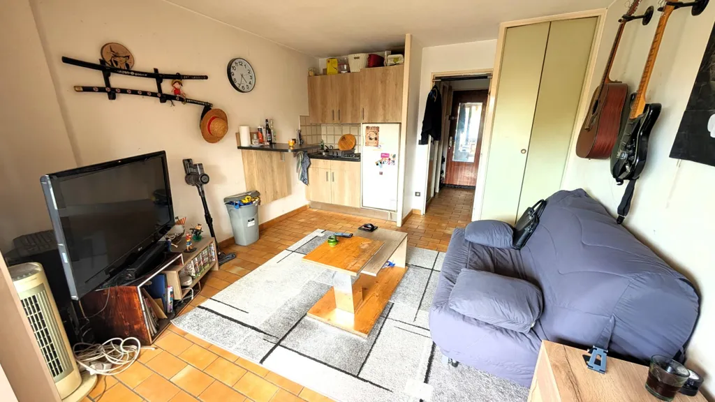 Séjour - Studio avec Loggia dans Résidence de Standing à Antibes