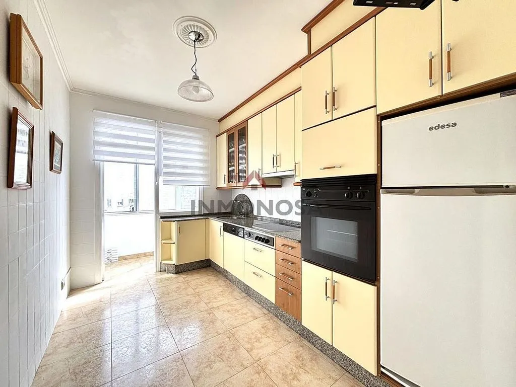 Köök - Apartment with Balcony in Zona Ultramar