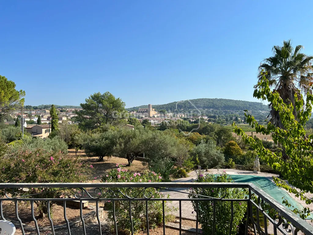 Balcon - Villa avec piscine et vue panoramique à Lorgues