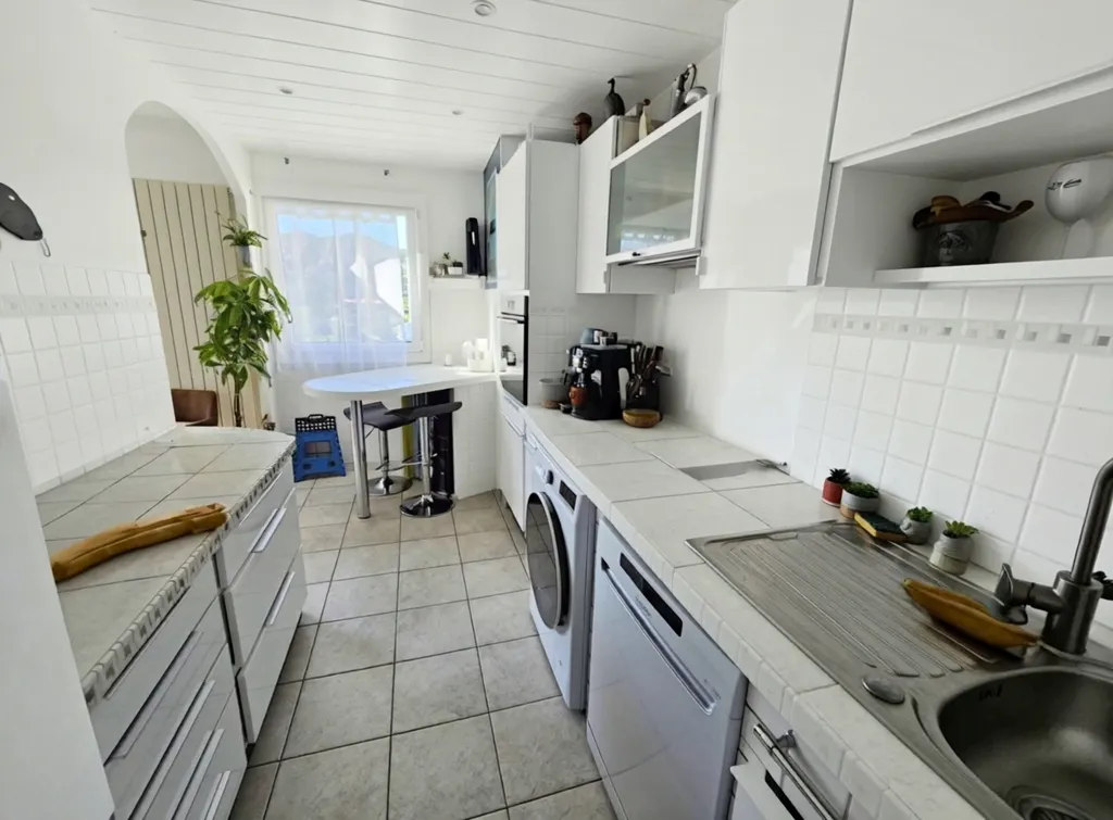 Cuisine - Appartement Vue Panoramique sur les Collines à Marseille