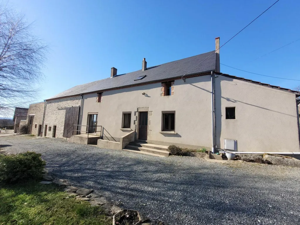 Extérieur - Corps de Ferme avec Piscine à la Campagne