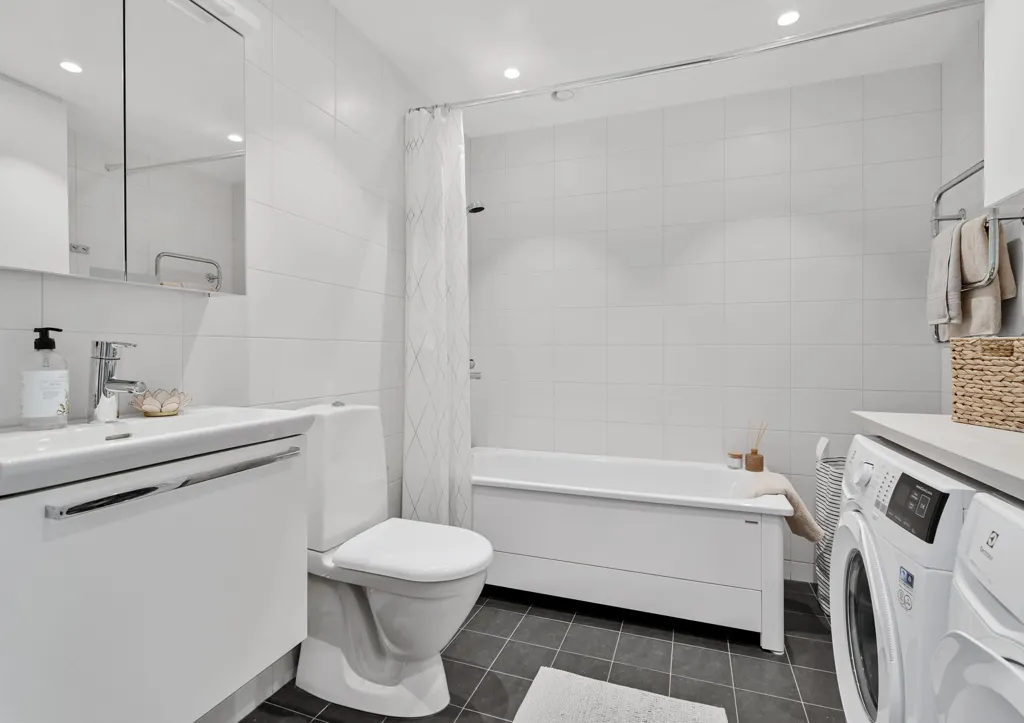 Vannitoad - Modern Flat with Private Terrace in Sollentuna
