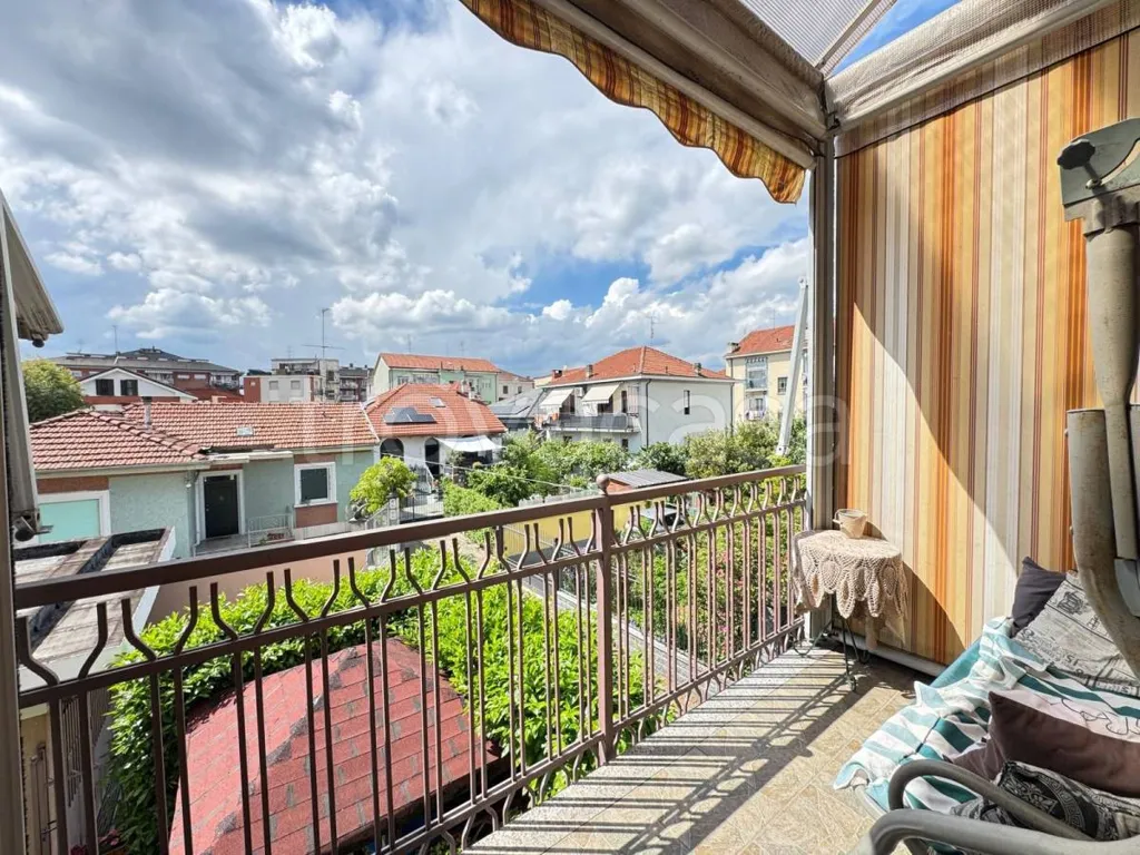 Rõdu - Apartment with Mansard in Grugliasco