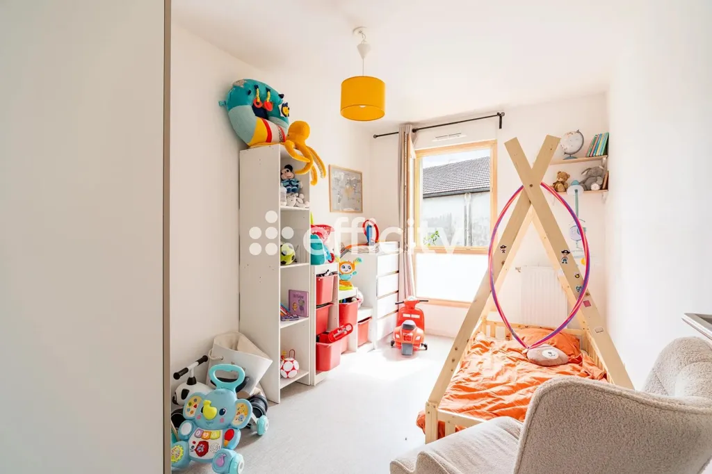 Toad - 4-Bedroom Apartment with Balcony in Pierrefitte Centre